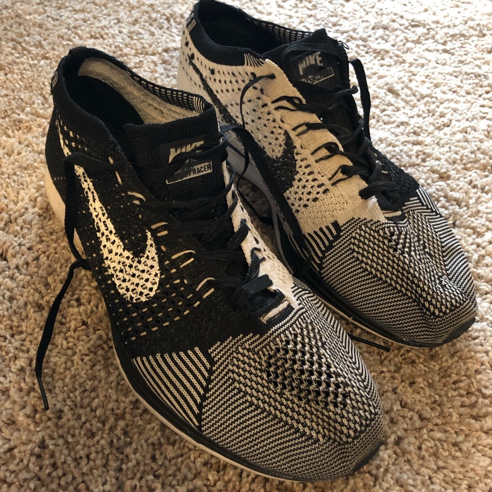 Nike Oreo Flynit Racers